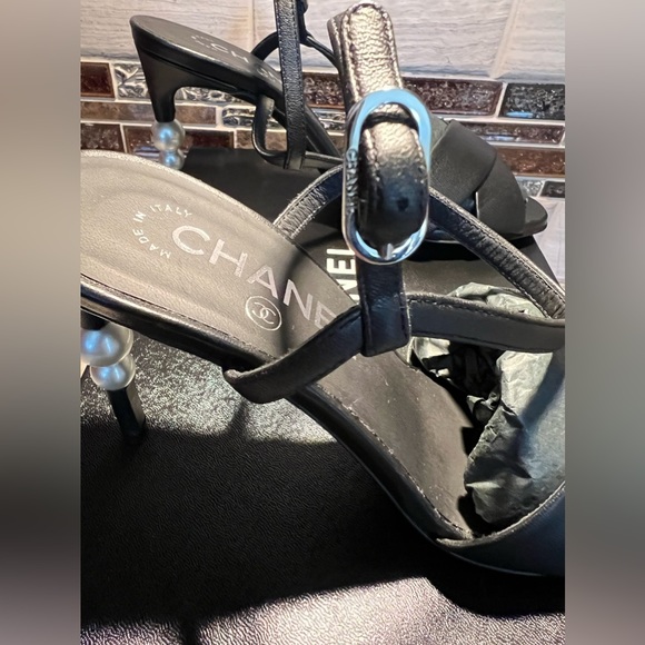 SOLD SOLD SOLD Chanel Lambskin Black Sandals 20B Size 37 - Picture 7 of 9